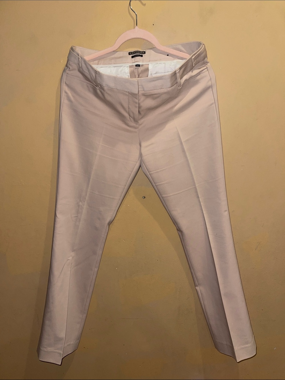 Express Light Pink Columnist Dress Pant